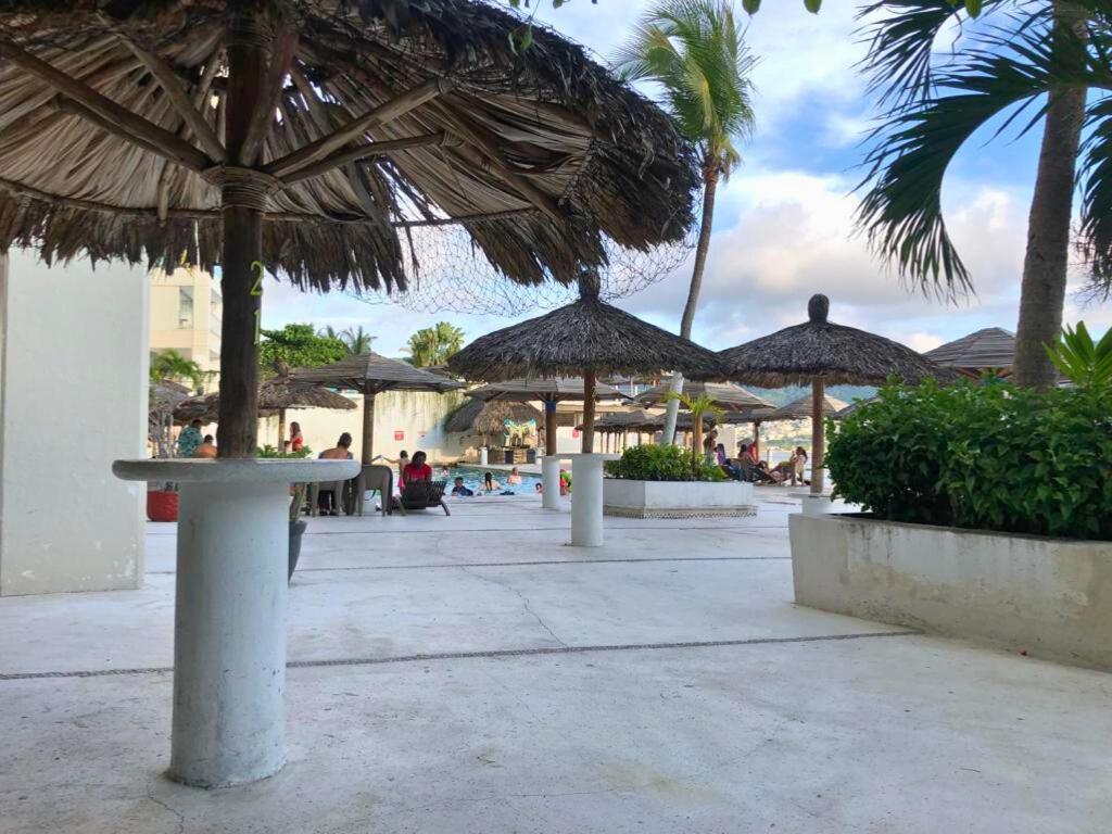 Suite 1808 By Suites Victoria Acapulco Exterior photo
